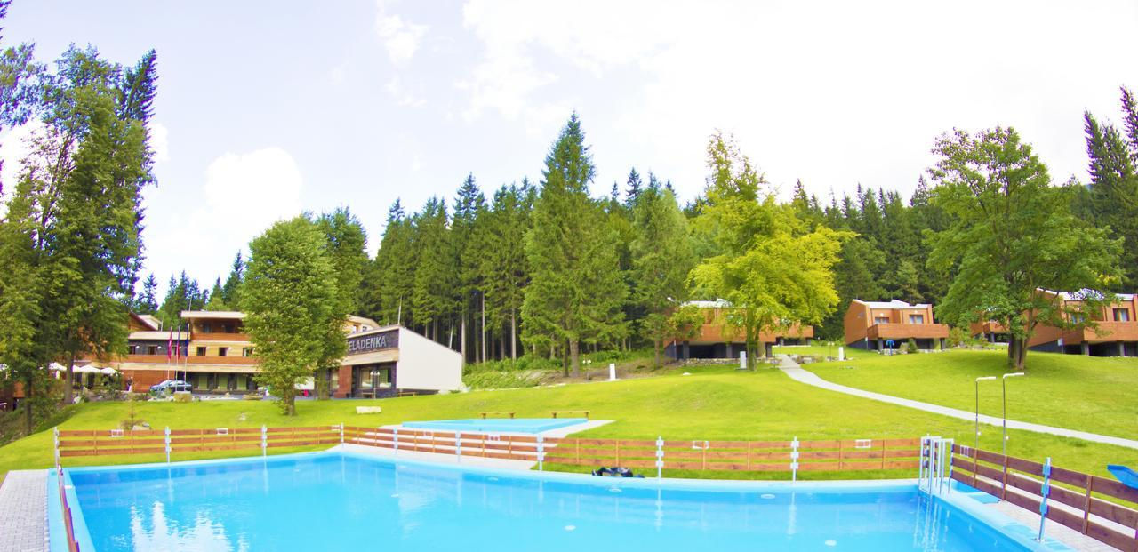 Horsky Hotel Celadenka / Mountain Resort Čeladná Exterior foto