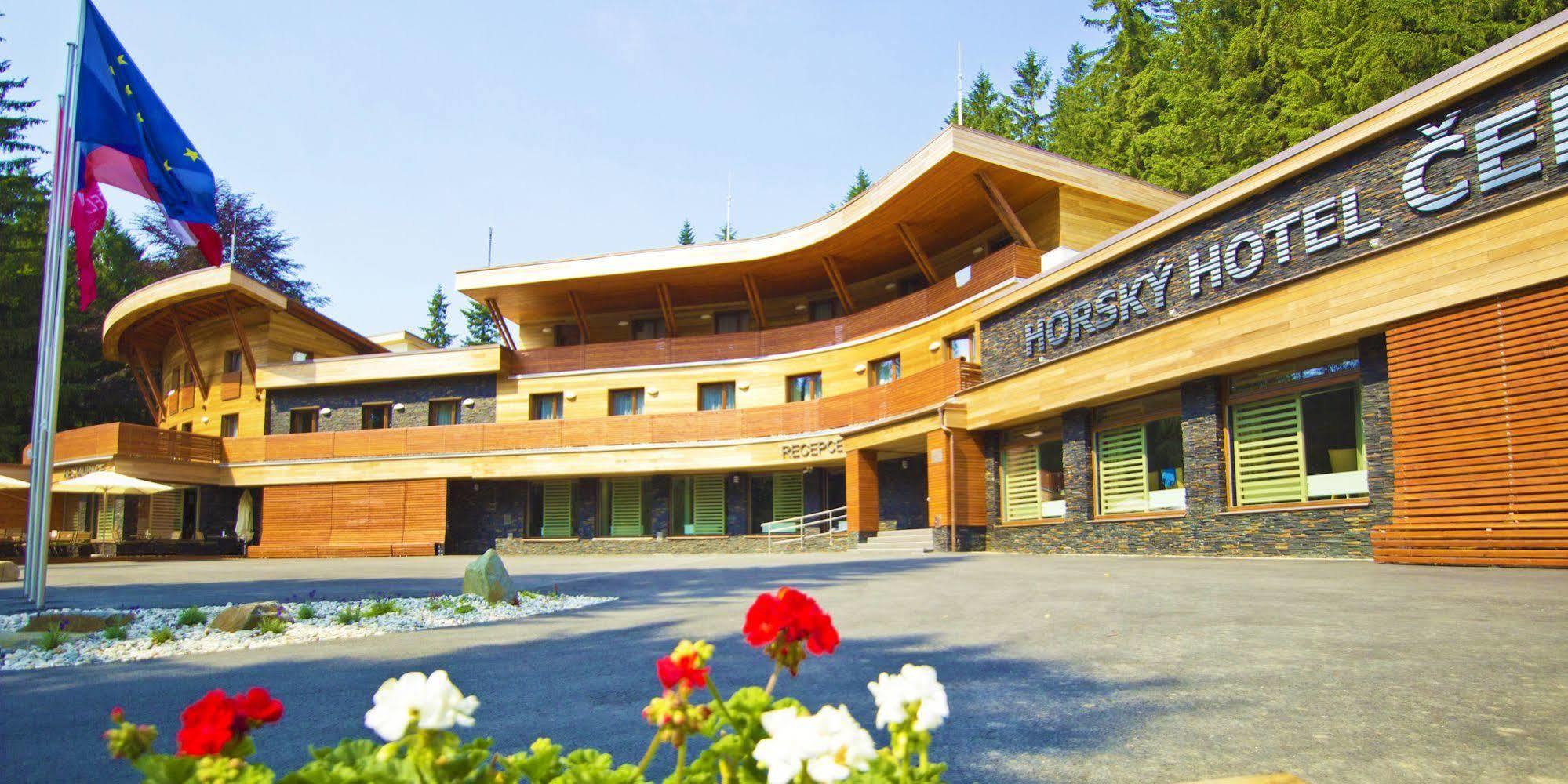 Horsky Hotel Celadenka / Mountain Resort Čeladná Exterior foto